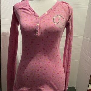 Victoria’s Secret floral Pink Long Sleeve Henley Top peace sign logo XS